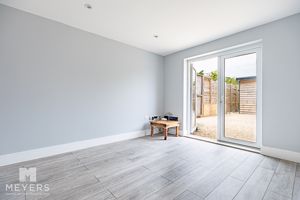 Bedroom- click for photo gallery